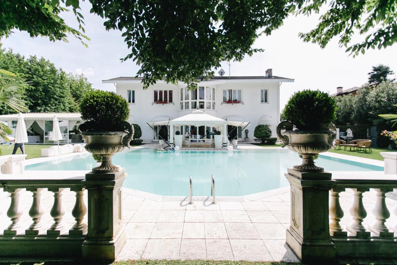 Villa Patrizia Magnago Exterior photo