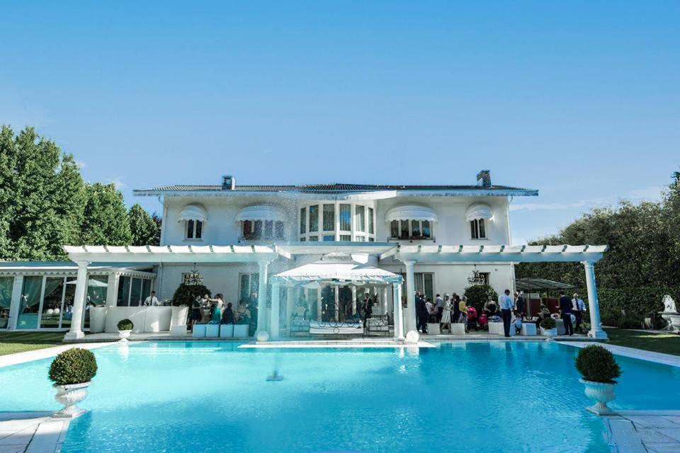Villa Patrizia Magnago Exterior photo
